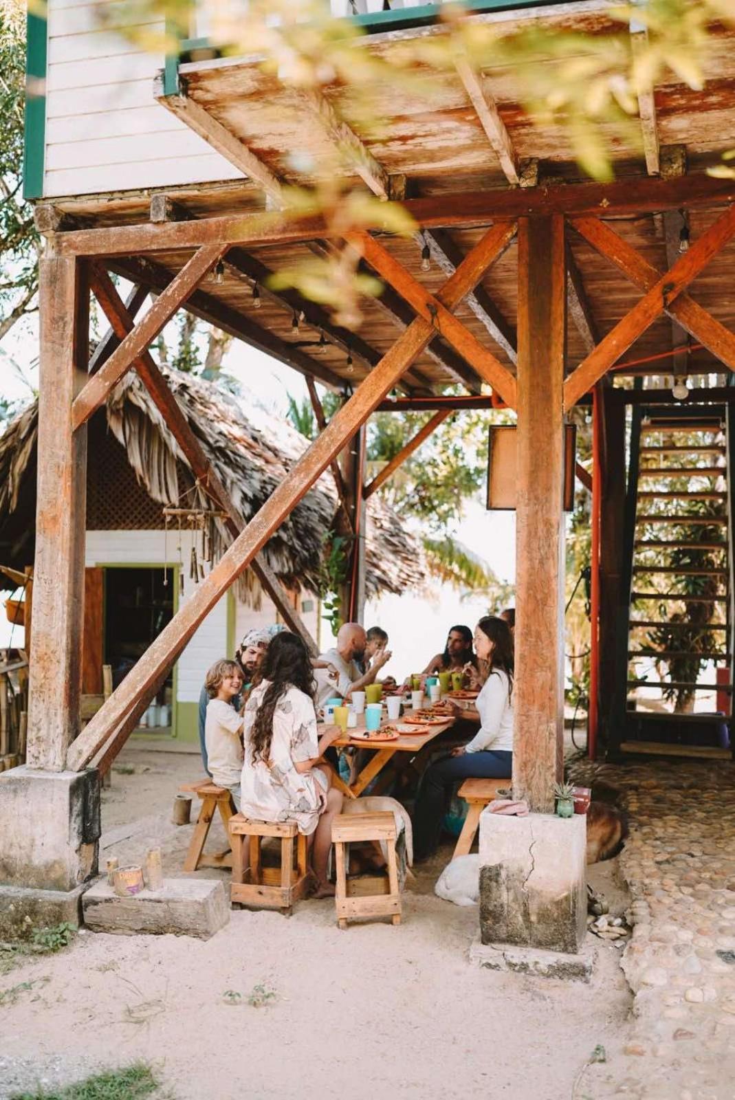 Coco Bamboo Camp *