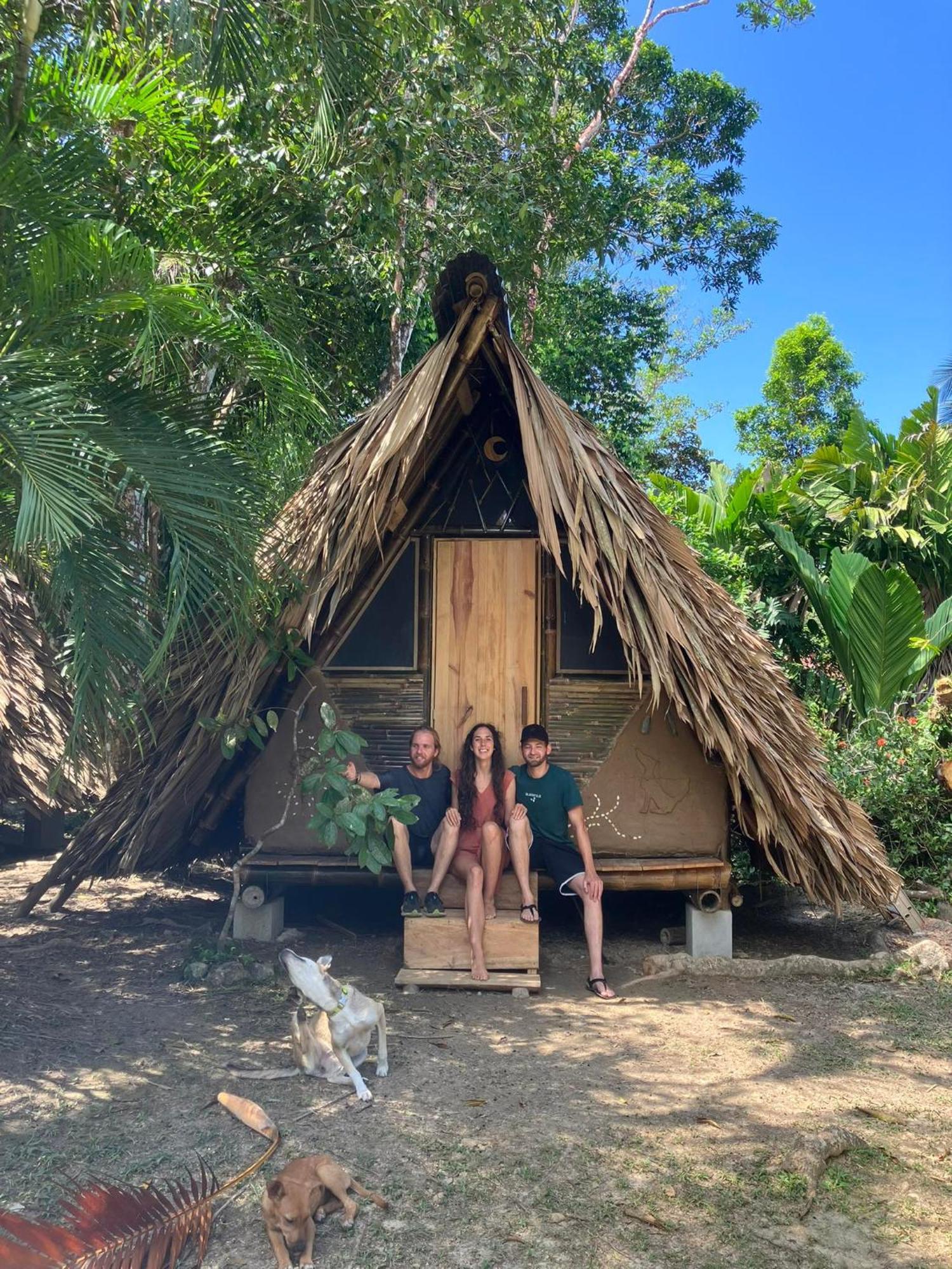 Coco Bamboo Camp Livingston